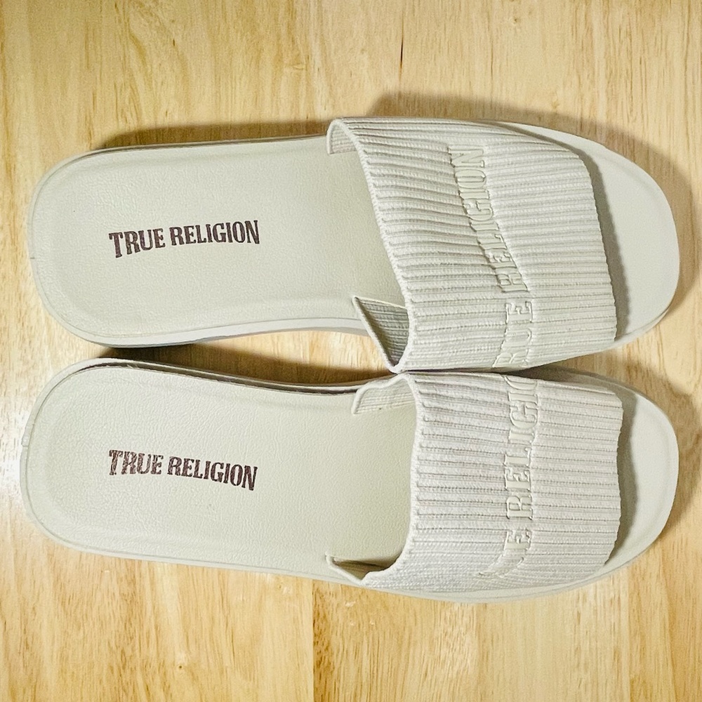 Winter True Religion Cream Sandals Size 8.5 True To Size